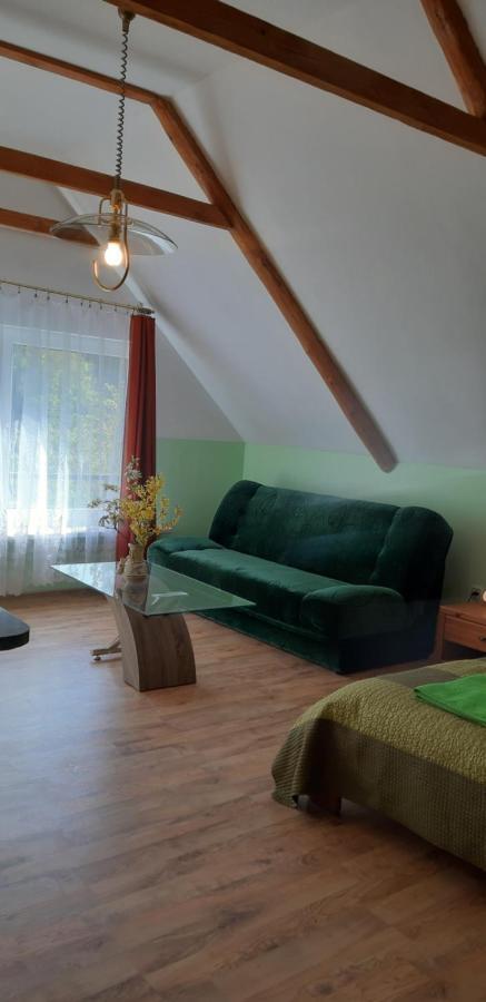 Atmatas Hotel Bernati Luaran gambar